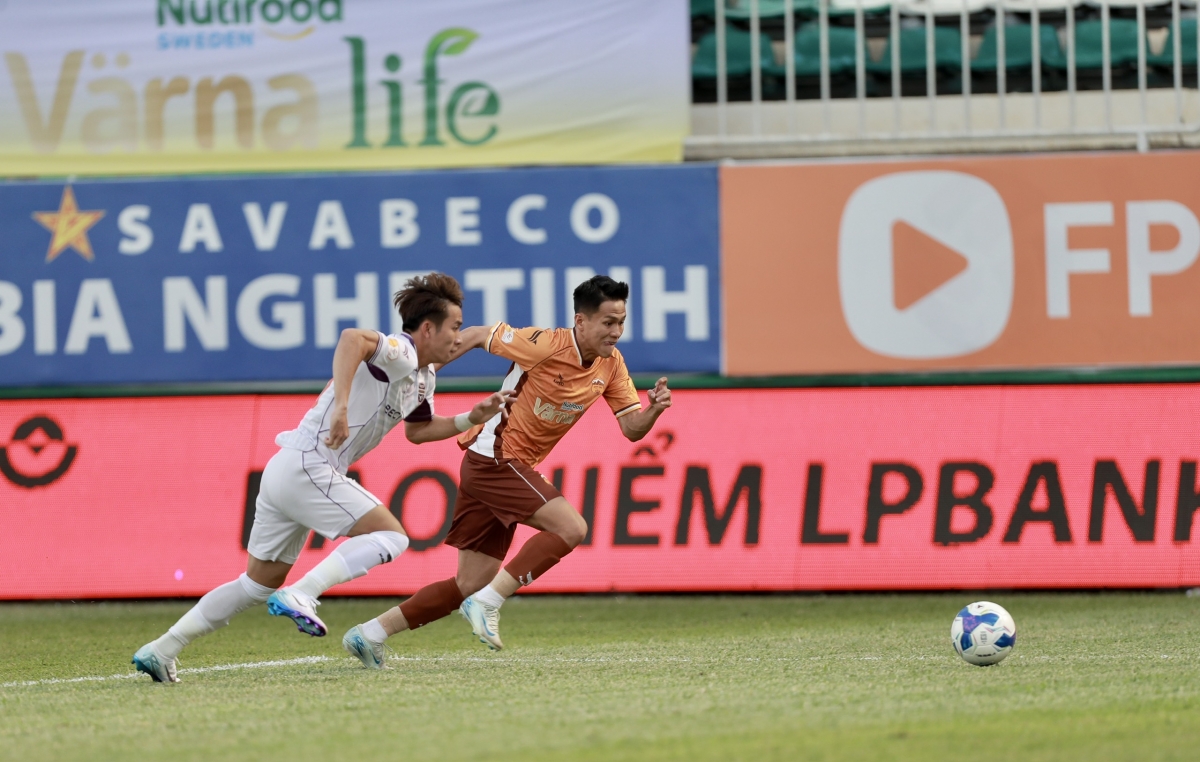 Kết quả V-League hôm nay 6/4: HAGL thắng tưng bừng Bình Dương